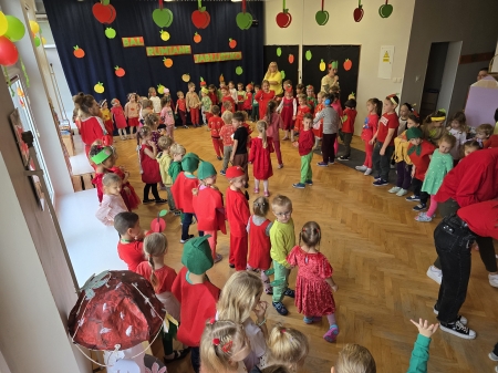 Bal jesienny ''Rumiane jabłuszka''